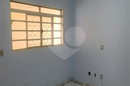Sobrado para venda com 6 suítes.