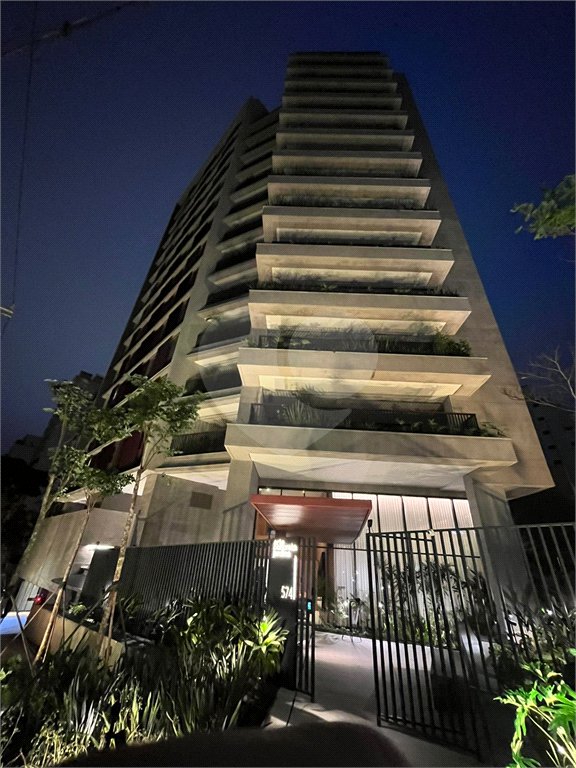 Apartamento à venda com 4 suítes em Cerqueira César, São Paulo, SP