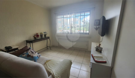 Apartamento à venda com 2 quartos, sendo 1 suíte,  em Parque Santa Mônica, São Carlos, SP
