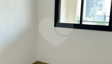 Apartamento para alugar com 3 quartos, sendo 1 suíte,  em Vila Firmiano Pinto, São Paulo, SP