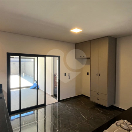 Casa Assobradada com 3 suítes na Vila Thais em Atibaia