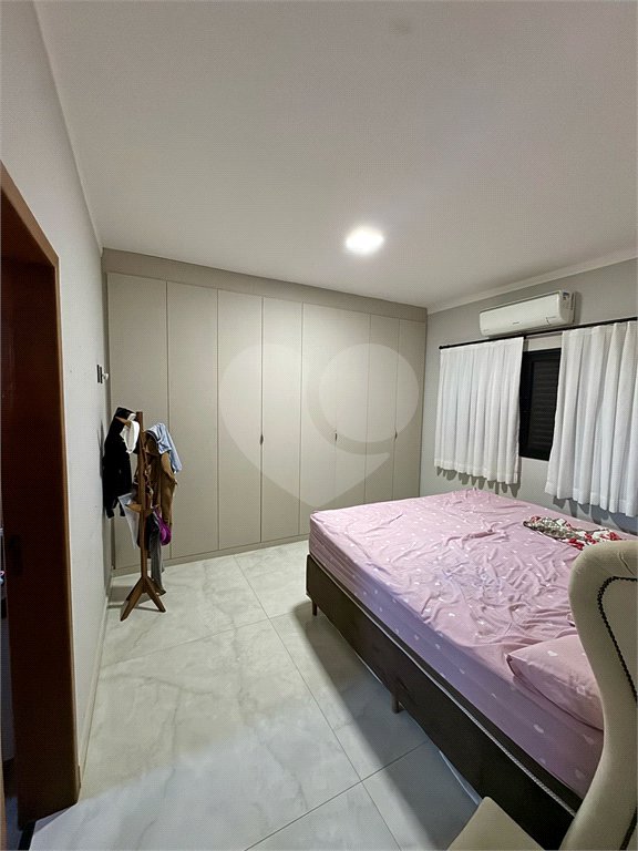Casa à Venda no Bairro Santa Júlia – Ampla, Moderna e Bem Localizada