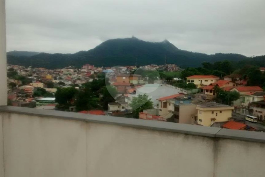 Cobertura de 3 dormitórios,1 suíte,,quintal ótima localização