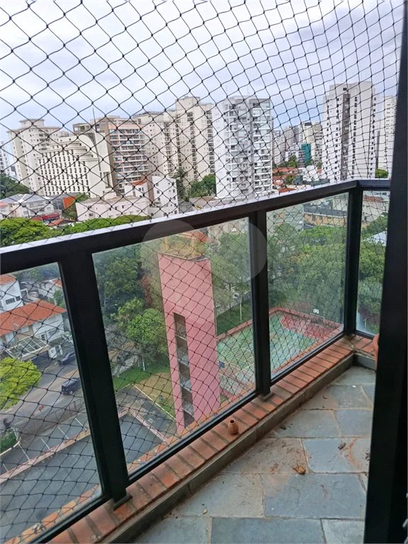 APARTAMENTO NO CAMPO BELO 137M² 3 DORMITÓRIOS