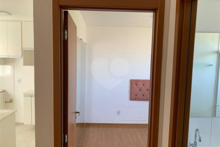 Apartamento a venda no condomínio Monte Berlim