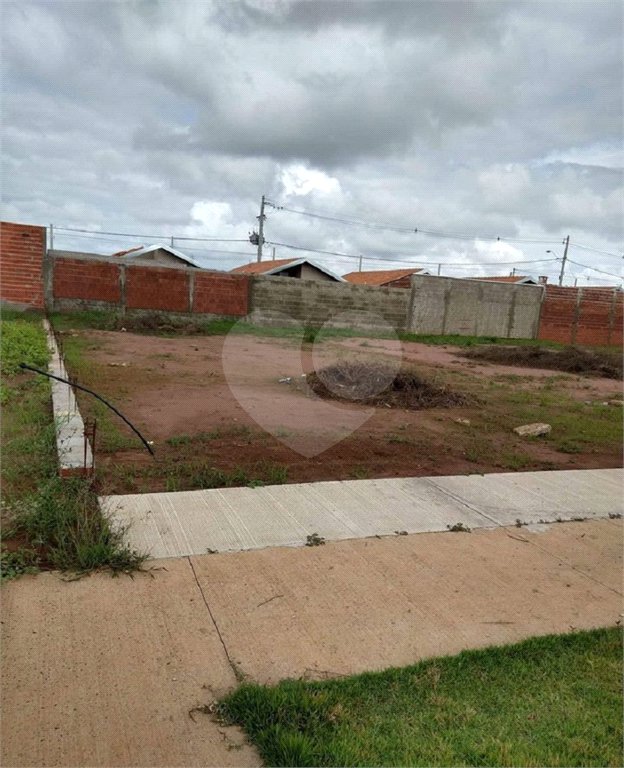 Terreno com 176,00 m² .