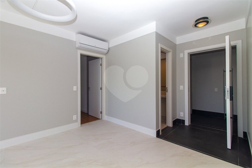 Apartamento à venda ou para alugar com 3 suítes em Jardim Morumbi, São Paulo, SP