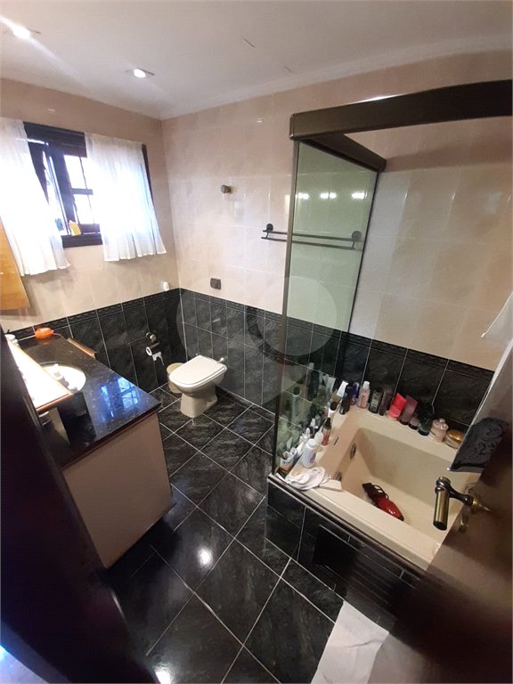 Casa à venda com 3 quartos, sendo 1 suíte, no condomínio Jardim da Monntanha Ii, Mairiporã - SP