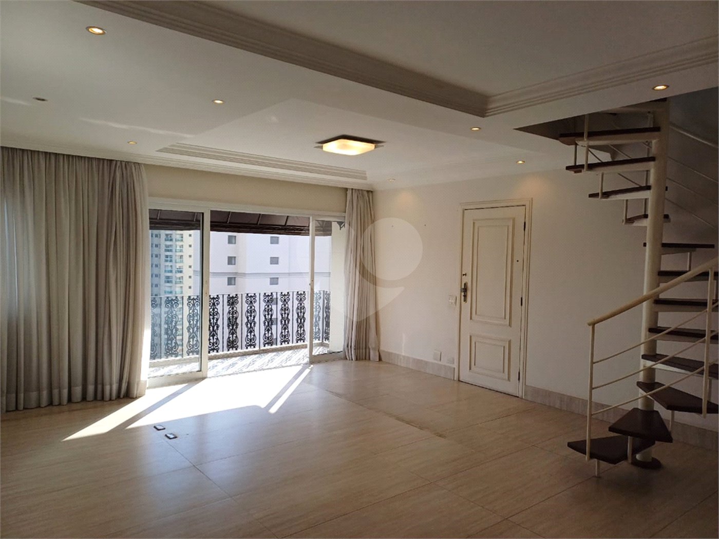 Apartamento à venda com 3 quartos, sendo 1 suíte, em Brooklin Paulista, São Paulo, SP