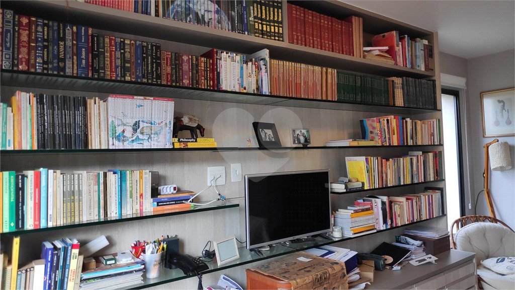 Apartamento à venda com 2 suítes em Vila Progredior, São Paulo, SP