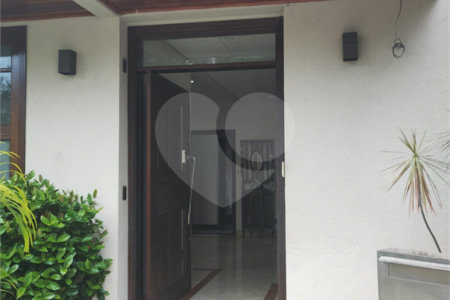 Casa à venda com 5 quartos, sendo 4 suítes, no condomínio Santa Teresa, Jundiaí - SP