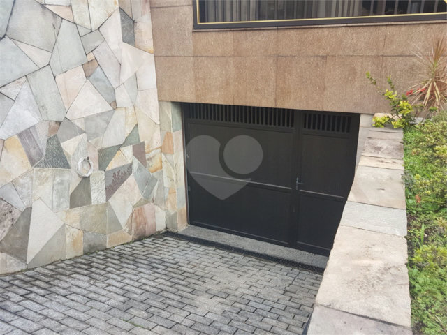 Casa Térrea à venda com 3 quartos, sendo 1 suíte,  em Vila Constança, São Paulo, SP