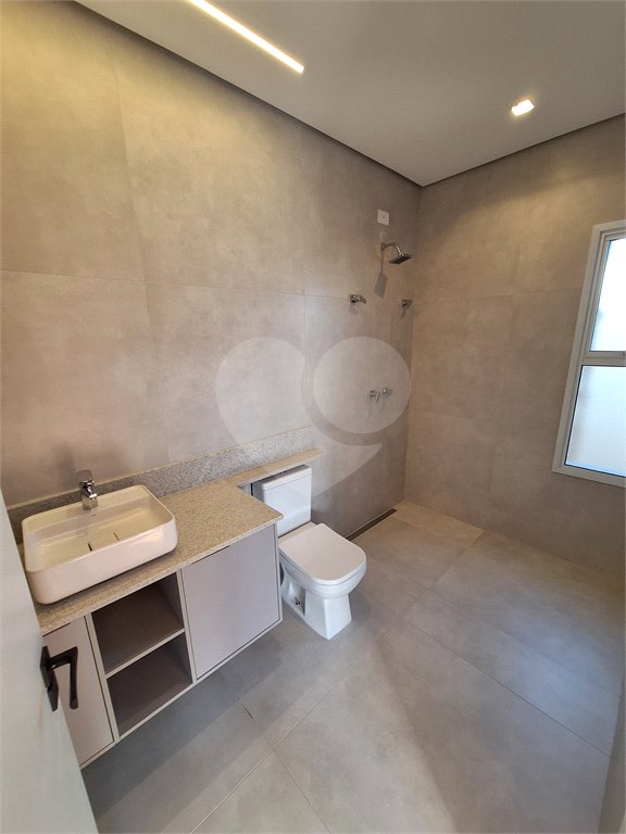 Casa à venda com 3 suítes no condomínio Alphaville Castelo, Itu - SP