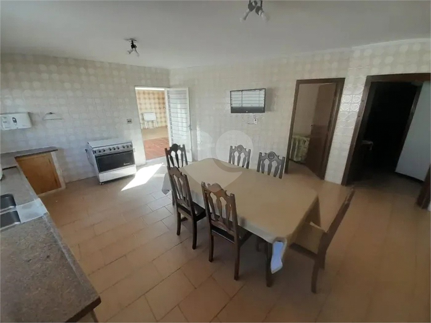 Casa à venda com 3 quartos, sendo 2 suítes,  em Vila Jardini, Sorocaba, SP