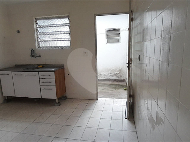 Casa à venda ou para alugar com 3 quartos, sendo 1 suíte,  em Santo Amaro, São Paulo, SP