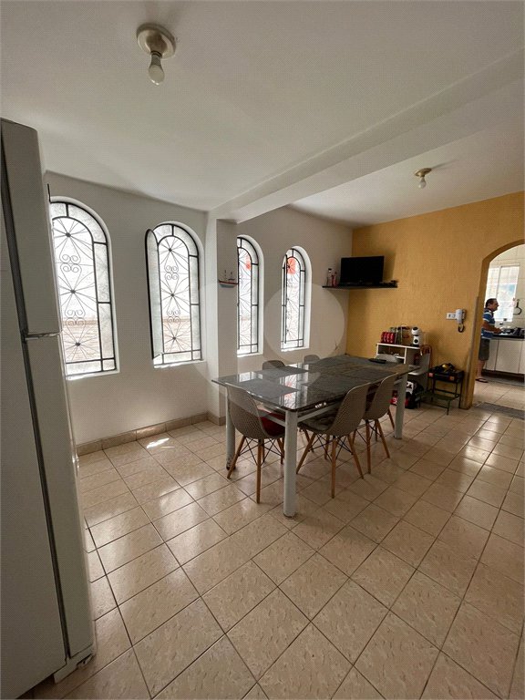 Sobrado à venda com 3 quartos, sendo 1 suíte, em Vila Paulicéia, São Paulo, SP
