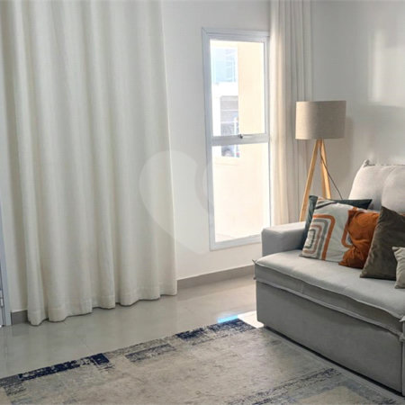 Casa à venda com 3 quartos, sendo 1 suíte, no condomínio Residencial Américo de Figueiredo, Sorocaba - SP