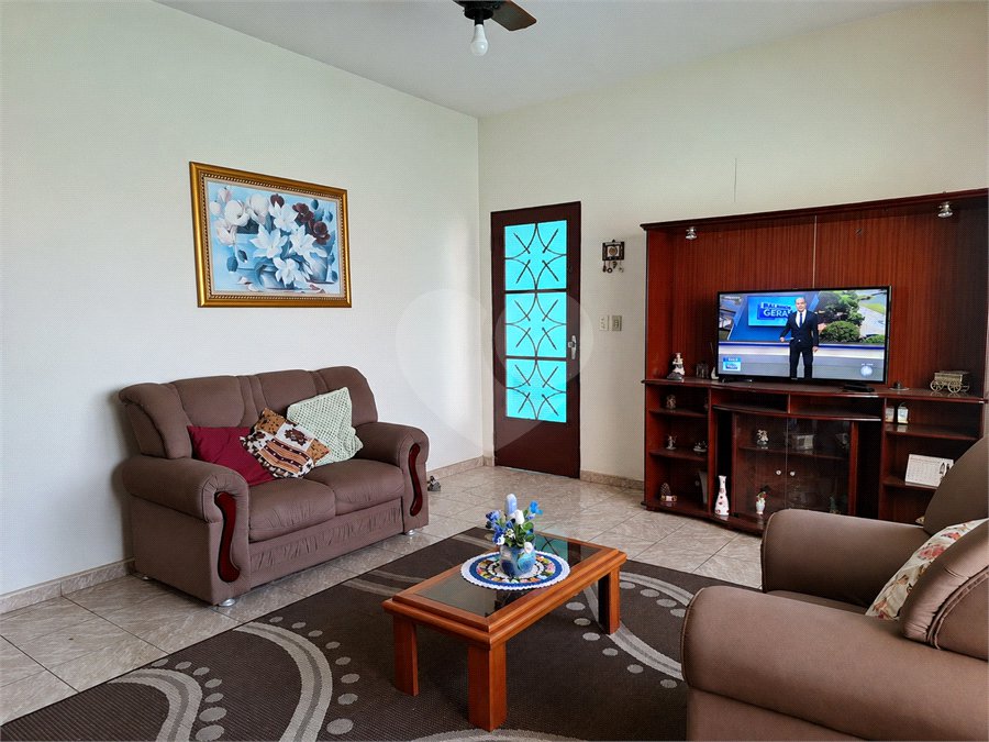Casa à venda com 2 quartos em Vila Rio Branco, Itapetininga, SP