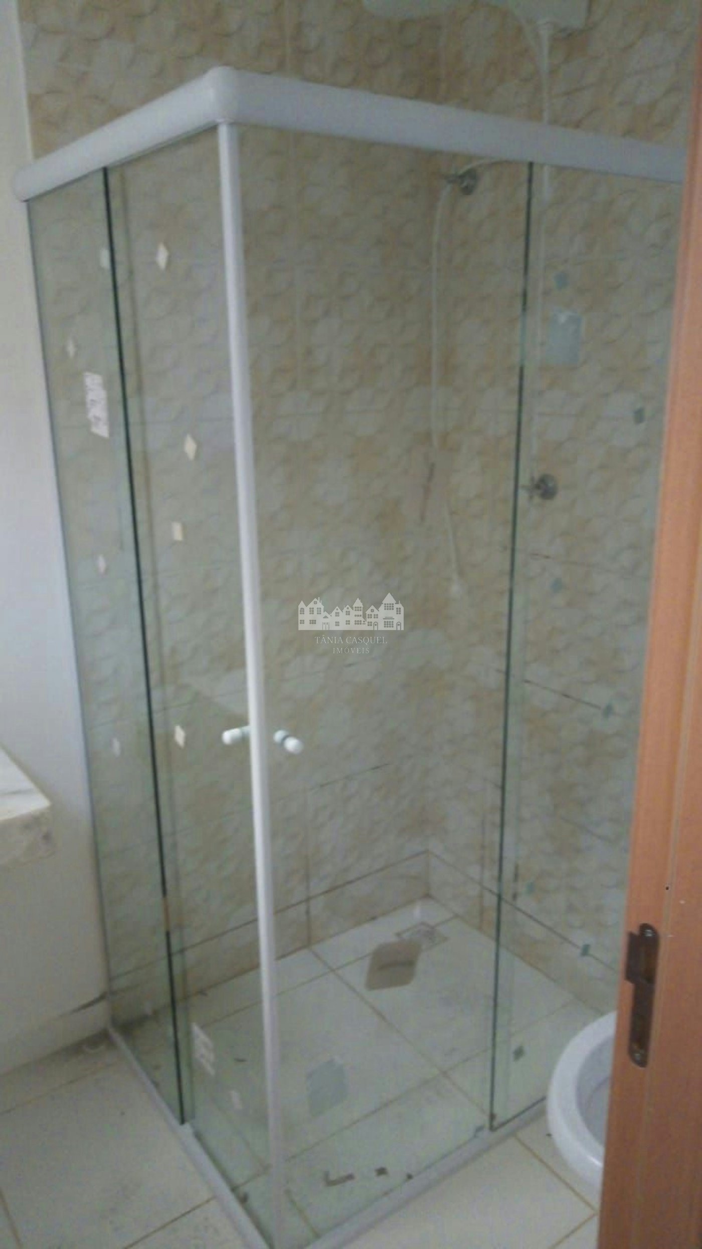Casa à venda com 2 quartos, sendo 1 suíte, no condomínio Figueiras, Atibaia - SP