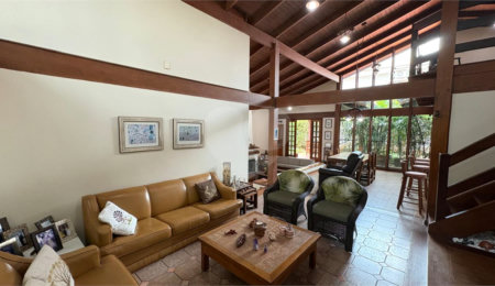 Casa à venda com 4 quartos, sendo 2 suítes, no condomínio Vivendas do Lago, Sorocaba - SP