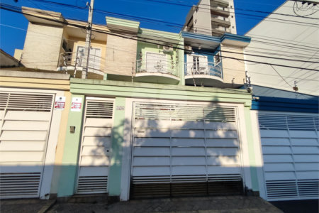 Sobrado à venda com 3 suítes em Parada Inglesa, São Paulo, SP