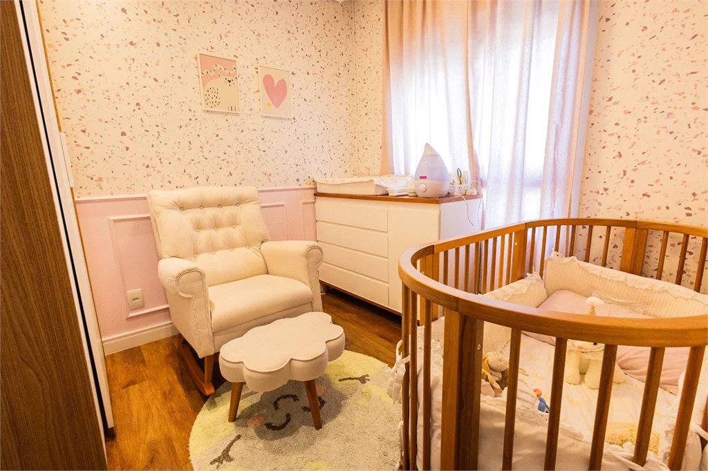 Apartamento à venda com 2 quartos, sendo 1 suíte,  em Pinheiros, São Paulo, SP