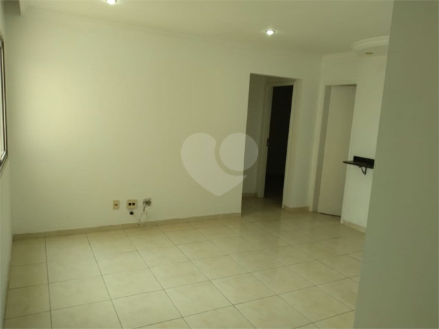 Apartamento à venda com 2 quartos em Parque Edu Chaves, São Paulo, SP