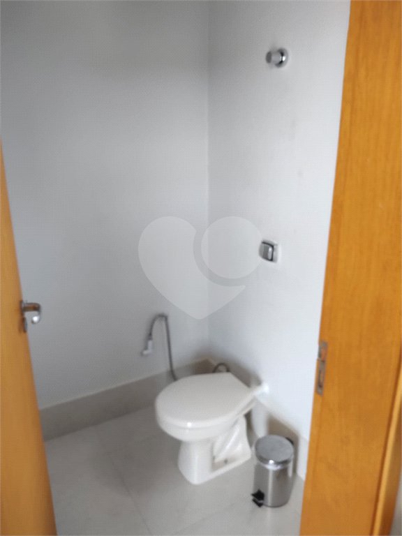 Casa à venda com 4 quartos, sendo 2 suítes, no condomínio Residencial Villaggio Paradiso, Itatiba - SP