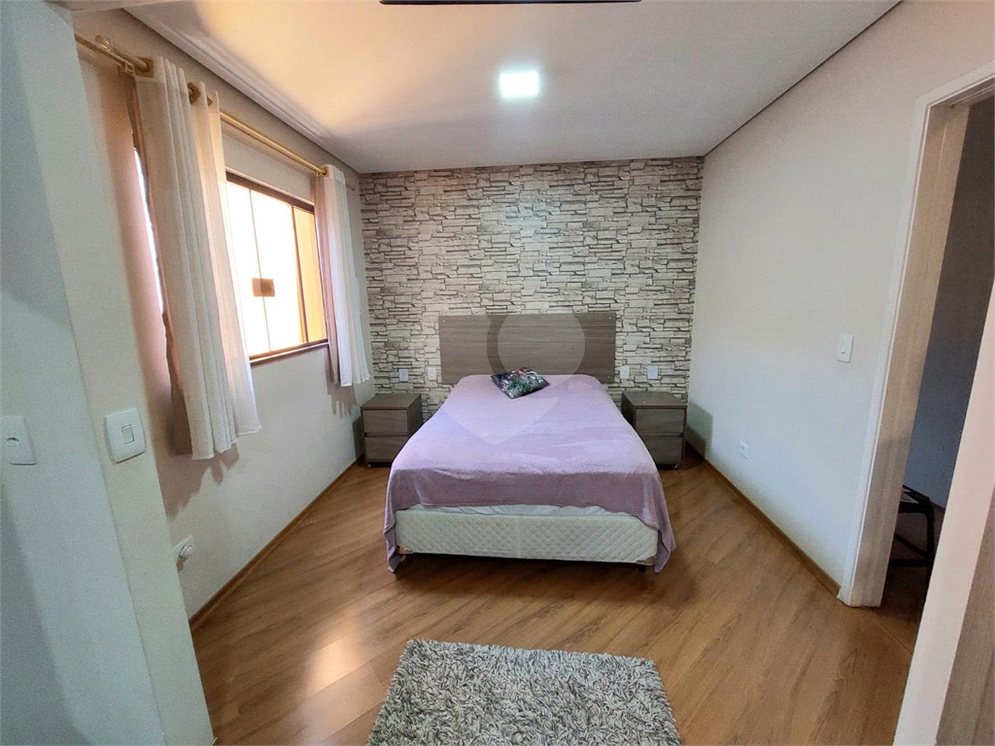 Sobrado à venda com 3 quartos, sendo 1 suíte, em Jaraguá, São Paulo, SP