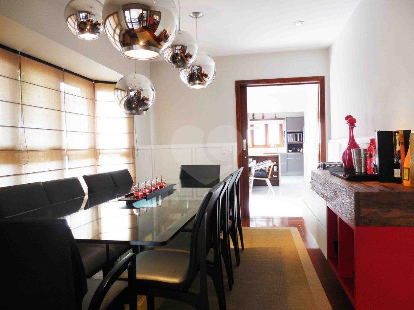 Casa à venda com 4 suítes no condomínio Vilaggio Monte Alegre, São Paulo - SP