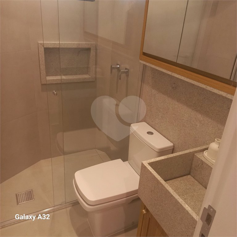 Apartamento à venda com 2 quartos, sendo 1 suíte, em Vila Olímpia, São Paulo, SP