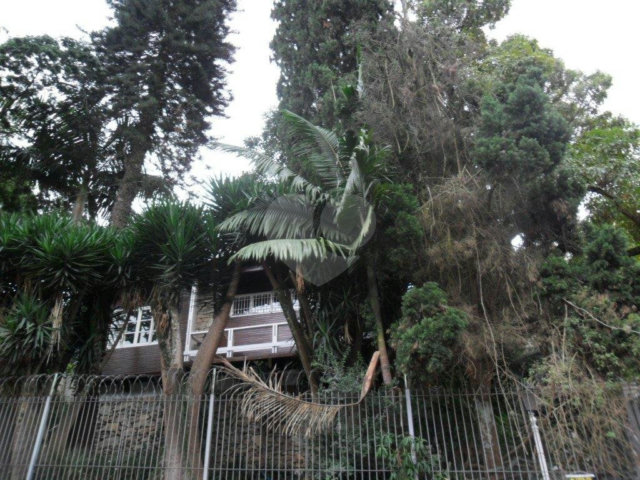 Sobrado à venda com 3 quartos, sendo 1 suíte, em Vila Albertina, São Paulo, SP