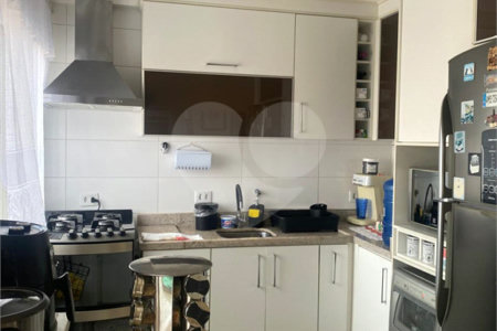 Casa à venda com 3 quartos, sendo 1 suíte,  no condomínio Vida Verde 1, Suzano - SP