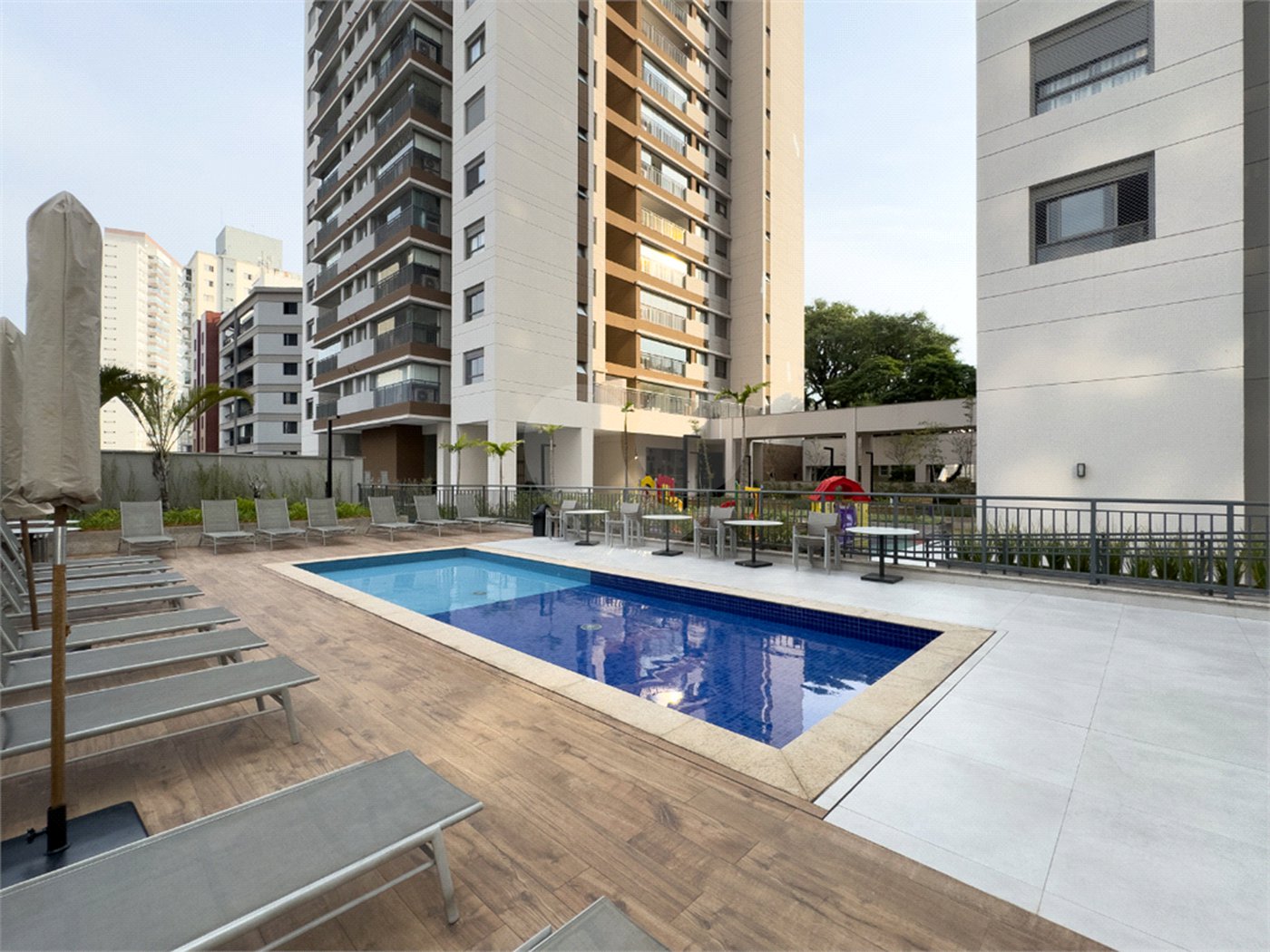 Apartamento à venda com 2 quartos, sendo 1 suíte,  em Jardim Prudência, São Paulo, SP