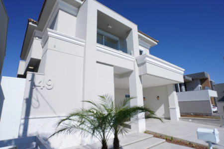 Casa à venda com 4 quartos, sendo 1 suíte, em Parque Residencial Mart Ville, Presidente Prudente, SP