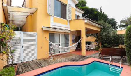 Casa à venda com 4 suítes no condomínio Residencial Courtyard Village, São Paulo - SP