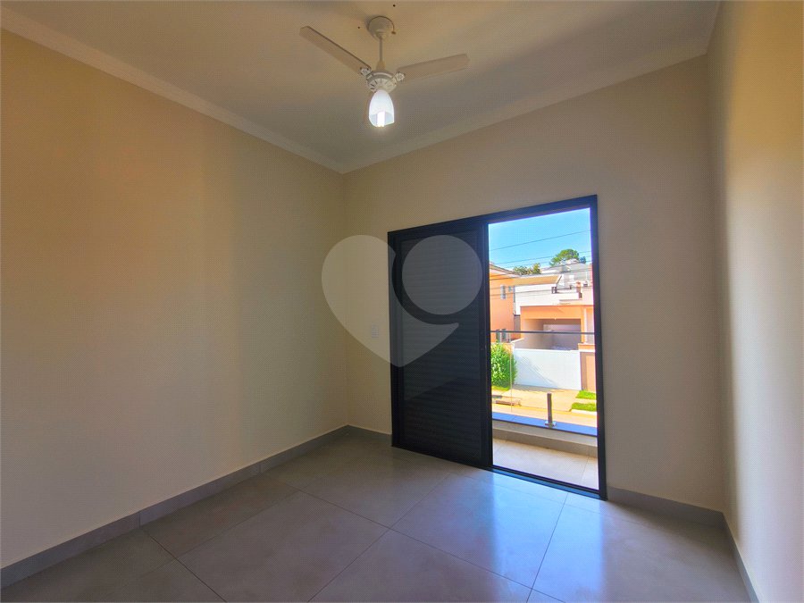 Casa à venda com 3 quartos, sendo 1 suíte, no condomínio Terras de São Francisco, Sorocaba - SP