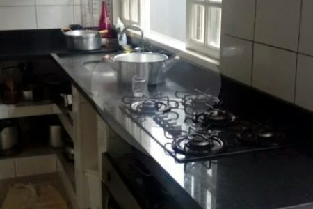 Casa Térrea à venda com 3 quartos, sendo 1 suíte, em Santa Teresinha, São Paulo, SP
