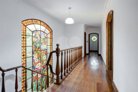 Casa à venda com 5 quartos, sendo 3 suítes, em Alto da Boa Vista, São Paulo, SP