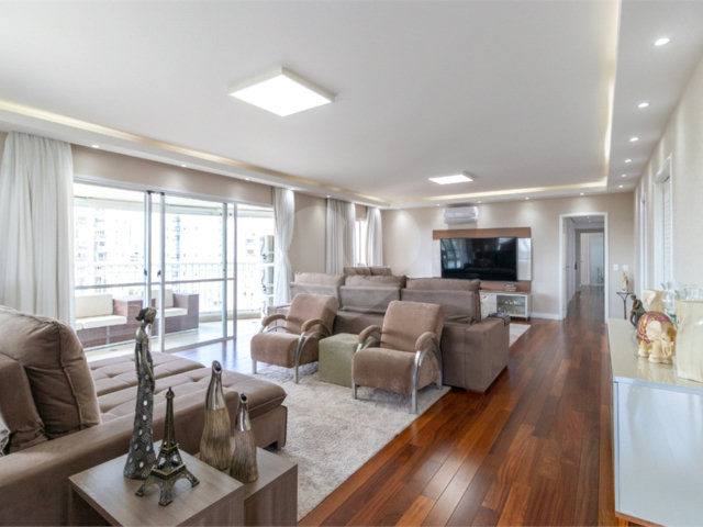 Apartamento à venda com 4 suítes em Vila Sofia, São Paulo, SP
