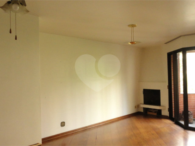 Apartamento à venda com 3 quartos, sendo 1 suíte,  em Jardim Sul, São Paulo, SP