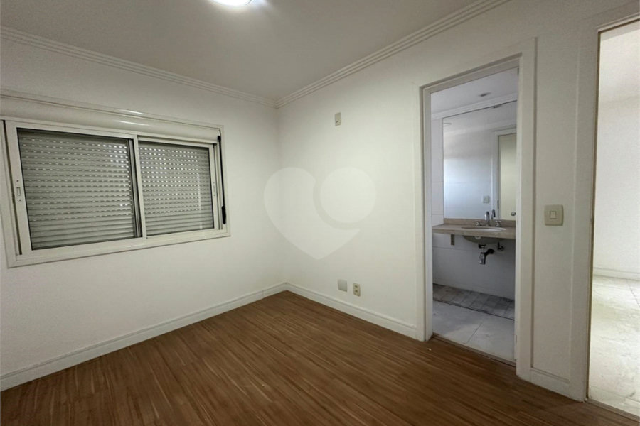 Apartamento à venda com 5 suítes em Santana, São Paulo, SP