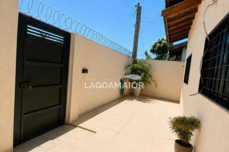 Casa à venda com 3 quartos, sendo 1 suíte, em Jardim dos Ipes, Três Lagoas, MS
