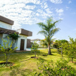 Casa à venda com 4 quartos, sendo 2 suítes, no condomínio Residencial Jardim Primavera, Louveira - SP