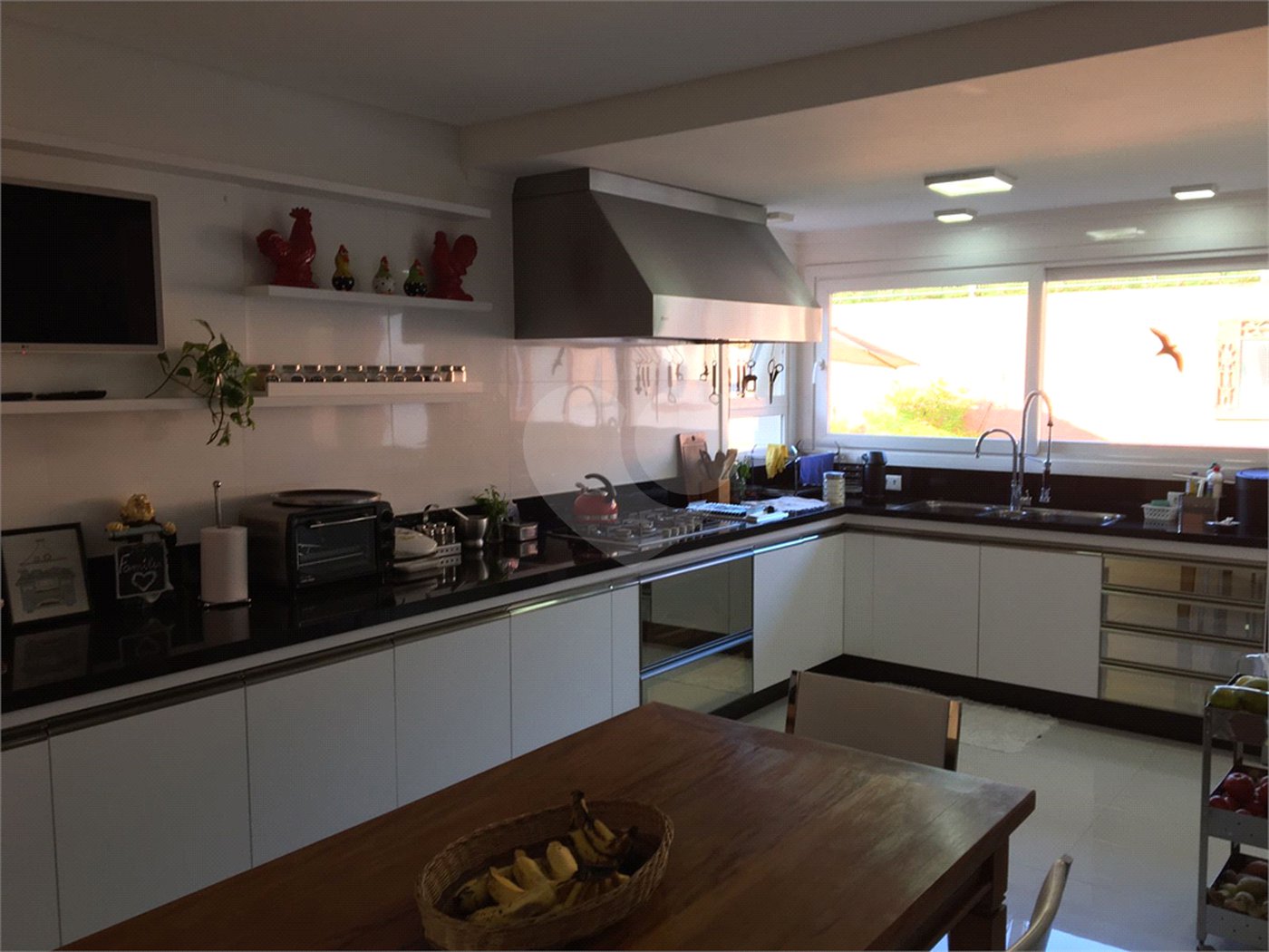 Casa à venda com 3 suítes no condomínio Suíça da Cantareira, Mairiporã - SP