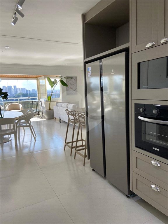 Apartamento à venda com 3 suítes no Centro, Santo André, SP