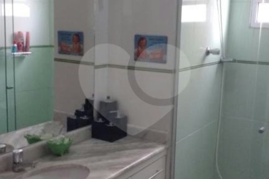 Sobrado à venda com 3 quartos, sendo 1 suíte, em Tremembé, São Paulo, SP