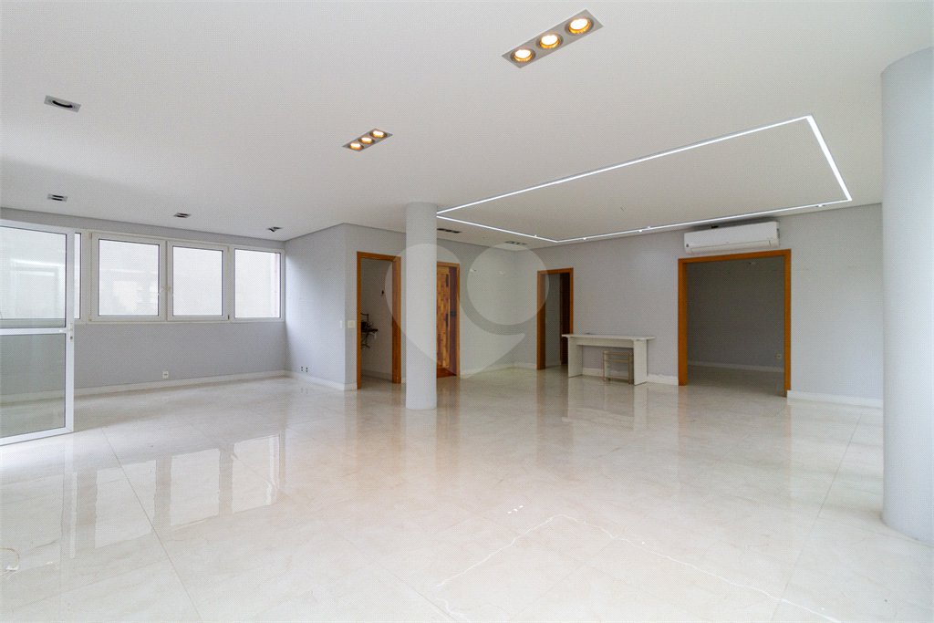 Apartamento à venda com 3 quartos, sendo 1 suíte, em Jardim Paulista, São Paulo, SP