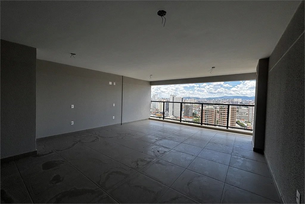 Apartamento à venda com 3 suítes em Vila Romana, São Paulo, SP