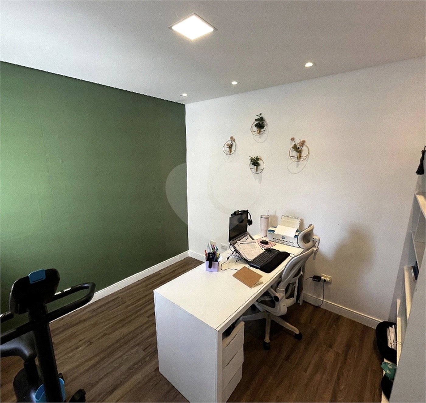 Casa à venda com 3 suítes no condomínio Barbará IV, São Paulo - SP